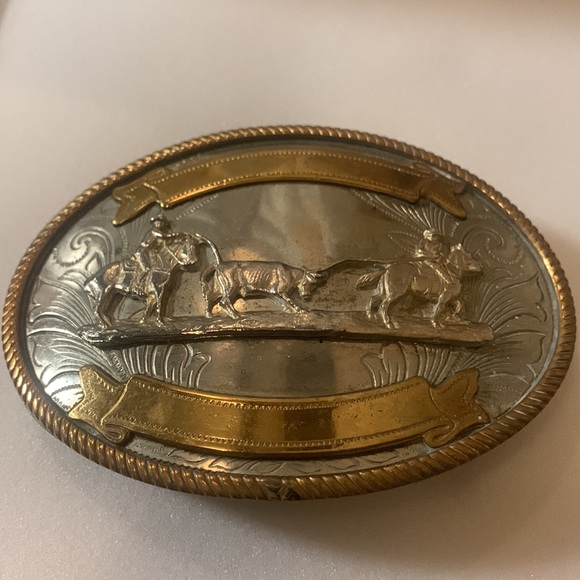 Vintage silver gold engraved oval country horseman steer belt buckle collectors